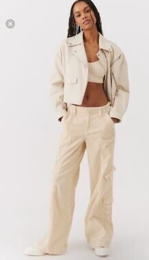 Urban Outfitters Cream Corduroy Y2K Street Style Women’s Cargo Pants Size 26